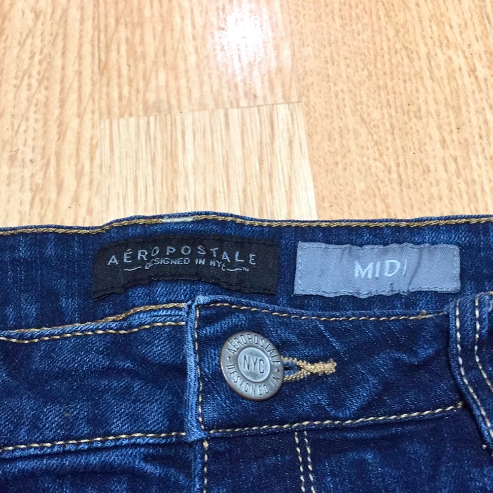 Shorts - Picture 3 of 3